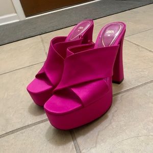 NWOT Zara Chunky High-Heeled Platform Sandals || size 38 (7.5)